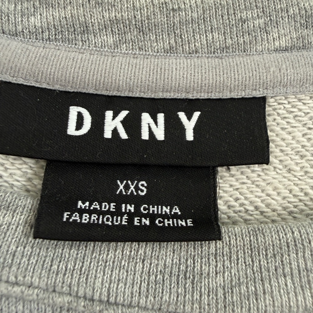 DKNY Printed Logo Crewneck Sweatshirt in grey with a sequined logo Size XS - Picture 6 of 12